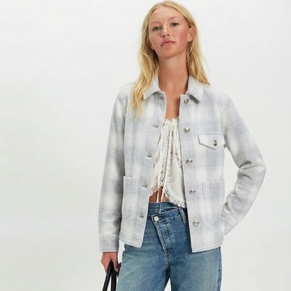 American Eagle Outfitters Tops - AE Soft Plaid Button Up Grey Shirt Jacket in Flannel